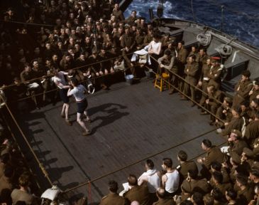ICP show unpublished color photo of Robert Capa for the first time